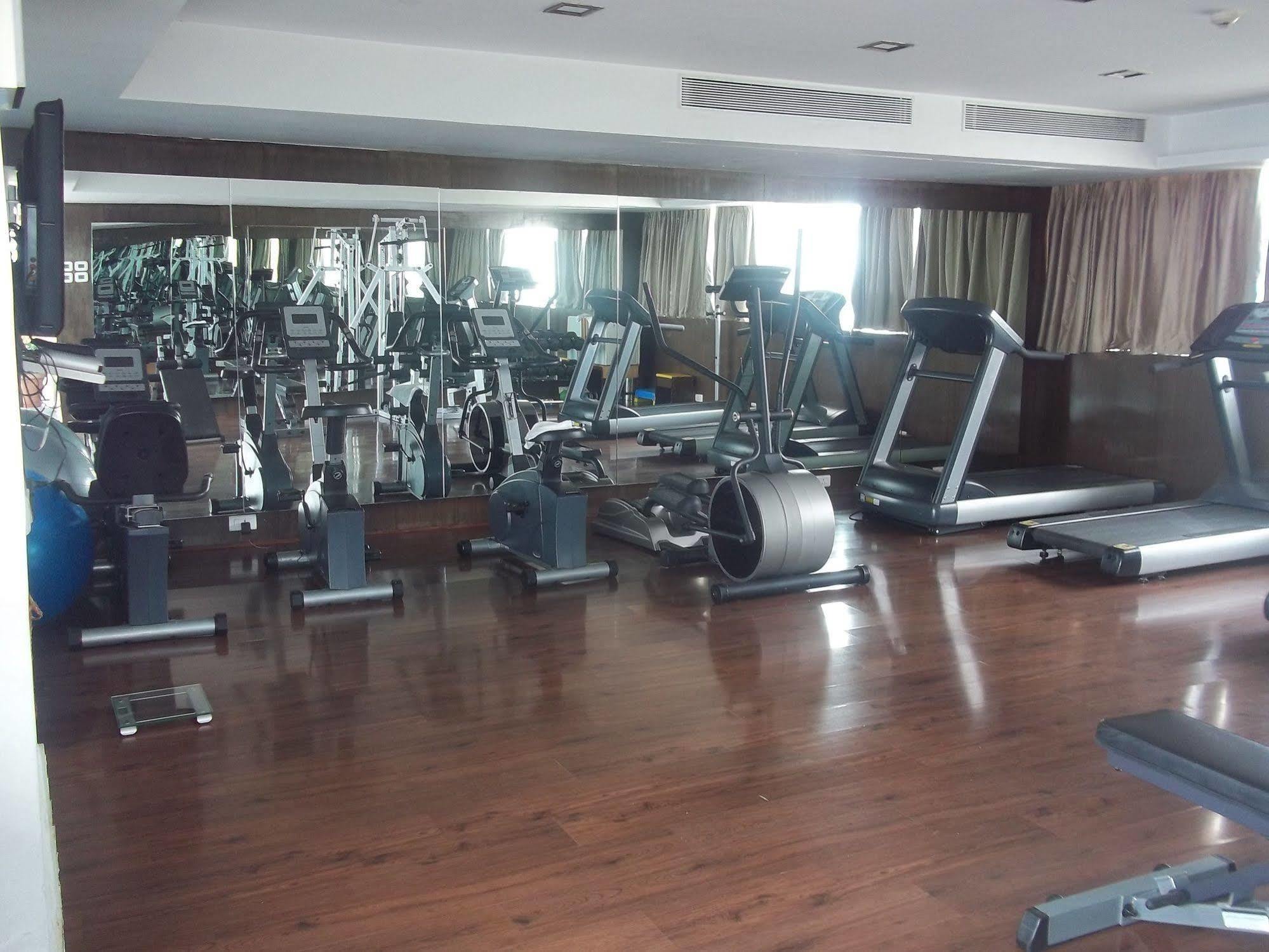 Welcomhotel By Itc Hotels, Ashram Road, Ahmedabad Extérieur photo